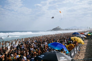 VIVO Rio Pro movimentou R$ 179 milhões em 2025, se consolidando como o maior evento de surfe do mundo pelo quarto ano consecutivo | Divulgação: Thiago Diz / WSL